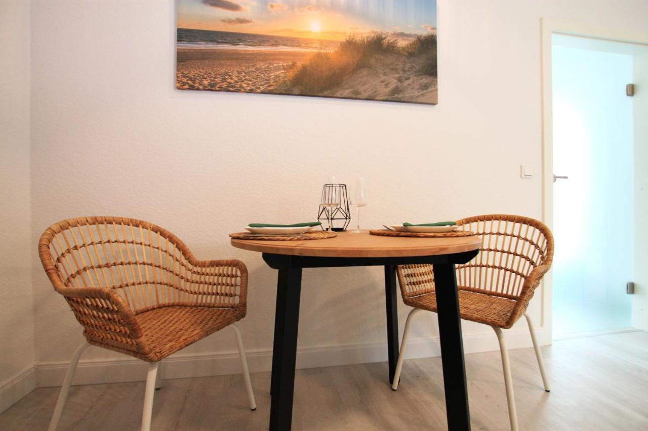 Apartment Meerzeit Mit Terrasse Husum  Esterno foto